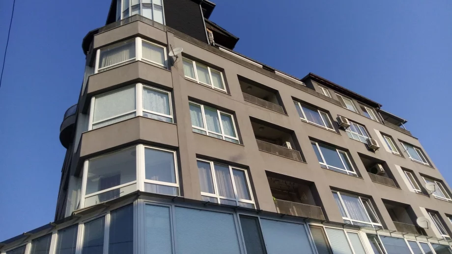 Експерт за терасата на Пламен Георгиев: Покрив не може да се придобие индивидуално