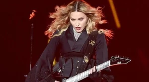 Мадона пее на Евровизия срещу 1 млн. долара