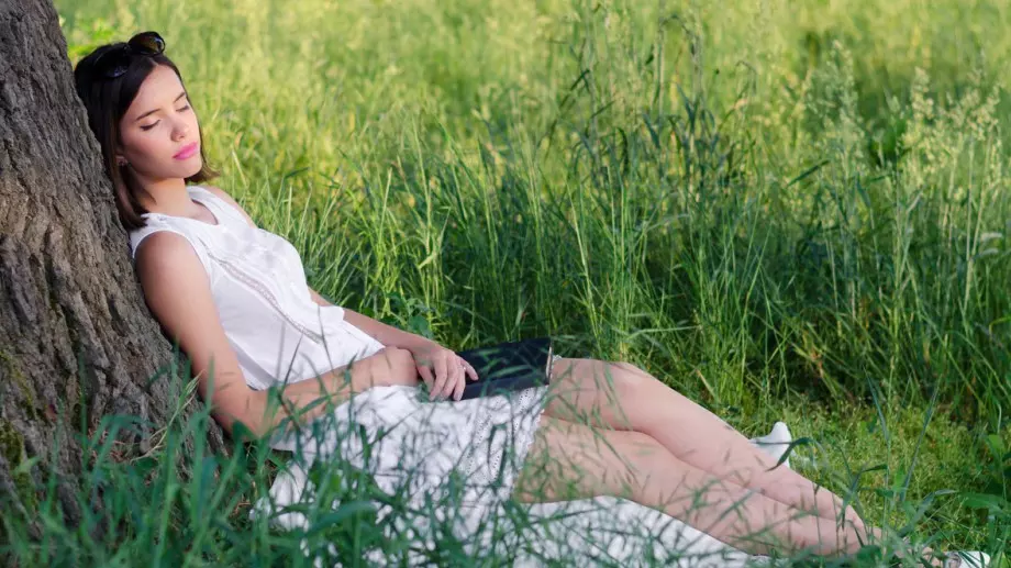 Пролетна умора - как да се справим с хомеопатия и хранителни добавки