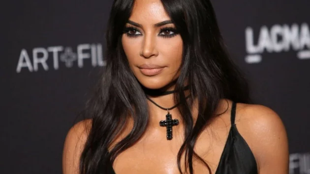 Ким Кардашиян отряза косата си (снимка)