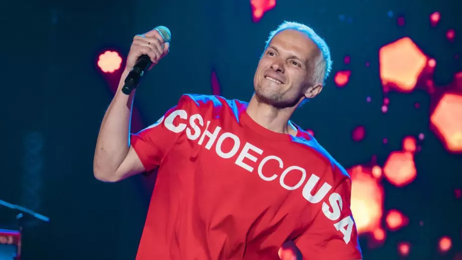 Порасналите синове на Део са очарователни (СНИМКИ)