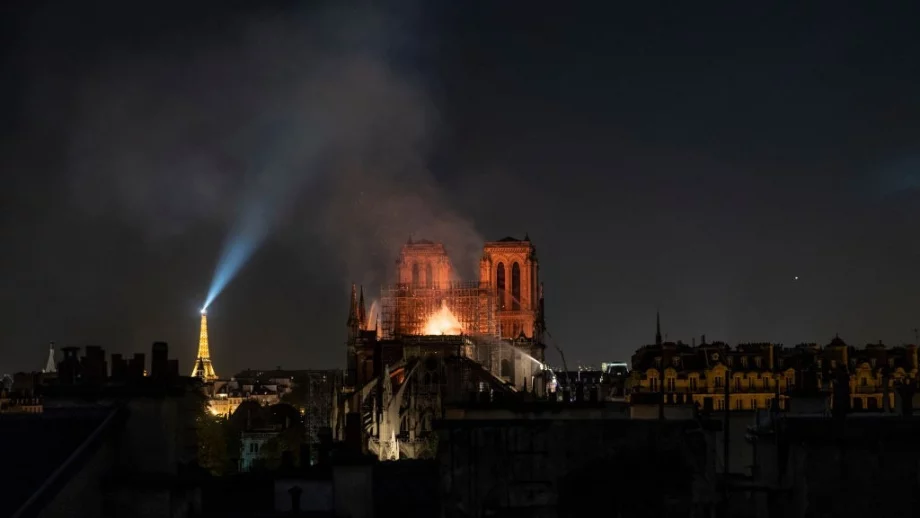 Total също ще дари 100 млн. евро за "Нотр Дам"