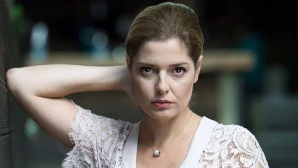 Алекс Сърчаджиева катастрофира