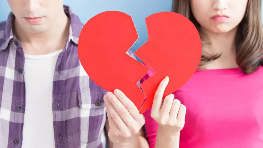 Зодиите, които ще преживеят РАЗДЯЛА през юни