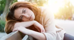 На момичето, което мисли, че трябва да бъде силна през цялото време   