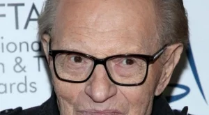 Водещият Лари Кинг получи инфаркт