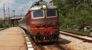 Разкриха как се краде гориво от БДЖ (СНИМКИ)