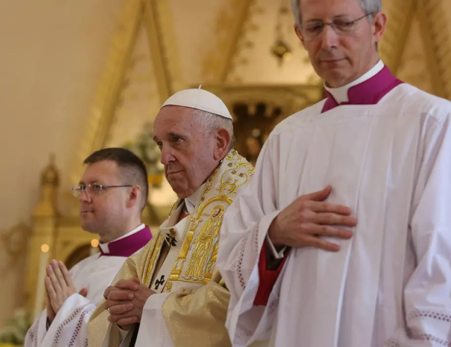 Папа Франциск: Извънбрачният секс не е сред тежките грехове