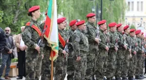 Наблюдаваме военен парад за Деня на храбростта в София