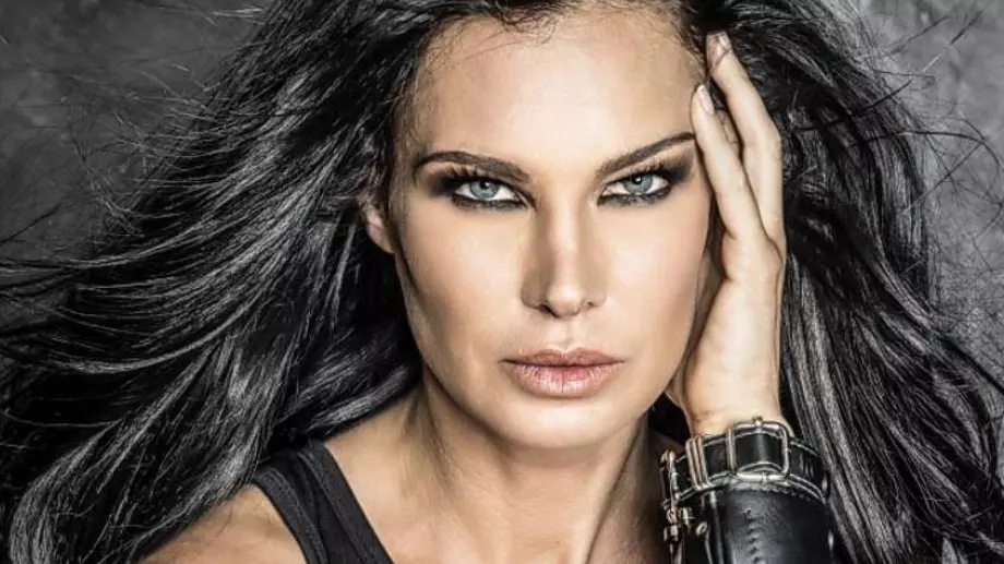 Порасналата дъщеря на Цеци Красимирова я задмина по красота (СНИМКИ)