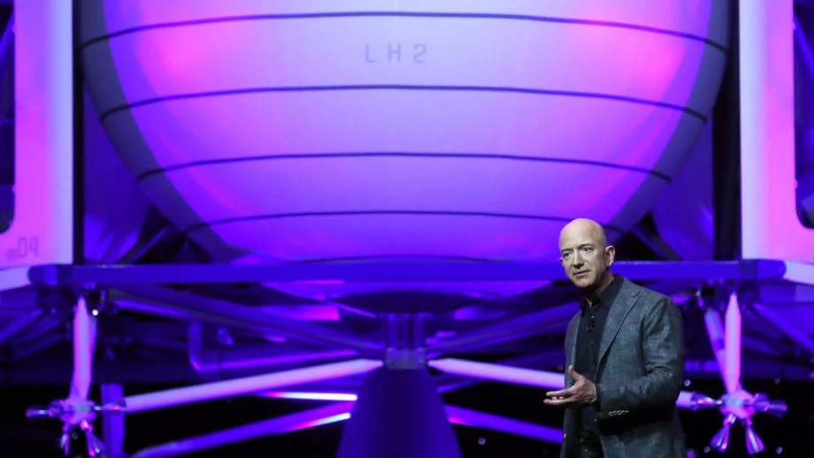 Джеф Безос се насочва към Луната (СНИМКИ, ВИДЕО)