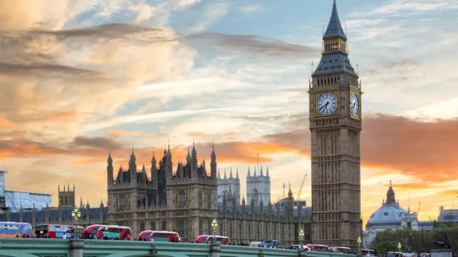 Българи източили с измама милиарди във Великобритания