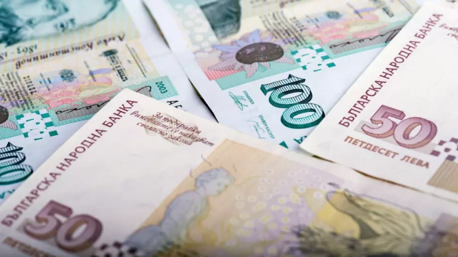 Депозитите на граждани и бизнес достигнаха близо 122 млрд. лева