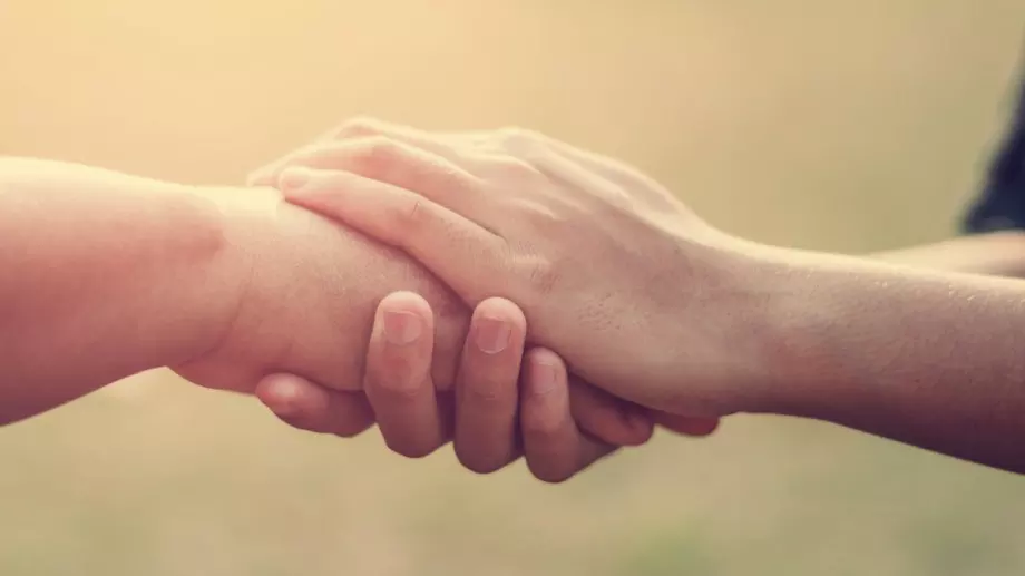 Помагайки на другите, намалявате стреса в живота си