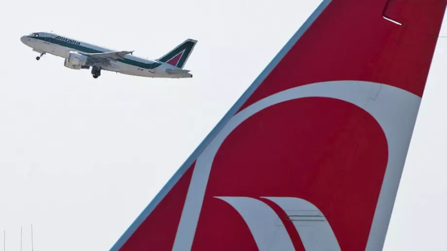 Alitalia спира да лети от 15-и октомври