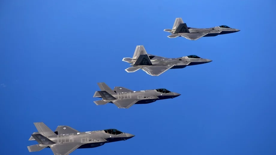 Супер изтребителите F-35 поевтиняват сериозно