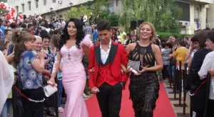 Няма да има балове. Само изпращане на абитуриентите