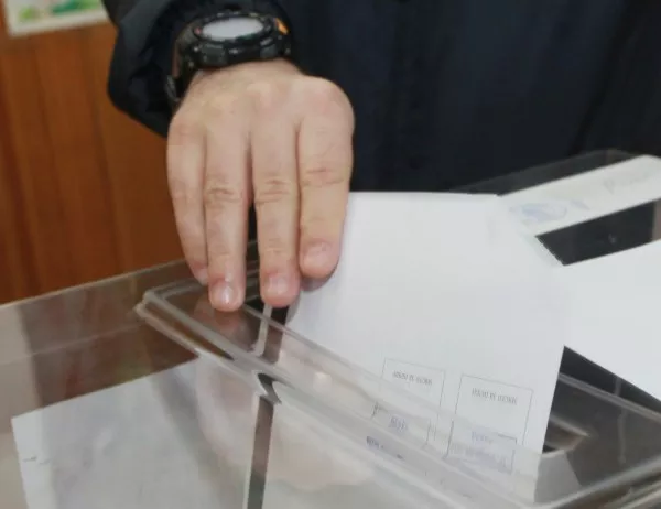 Изборният ден в страната започна, вотът протича нормално
