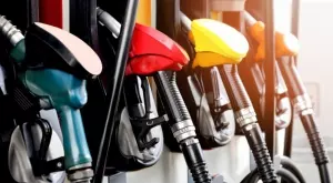 Бензинът и дизелът поскъпнаха с повече от 25%