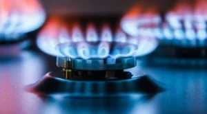 Защо няма още по-евтин газ от началото на тази година - КЕВР обясни