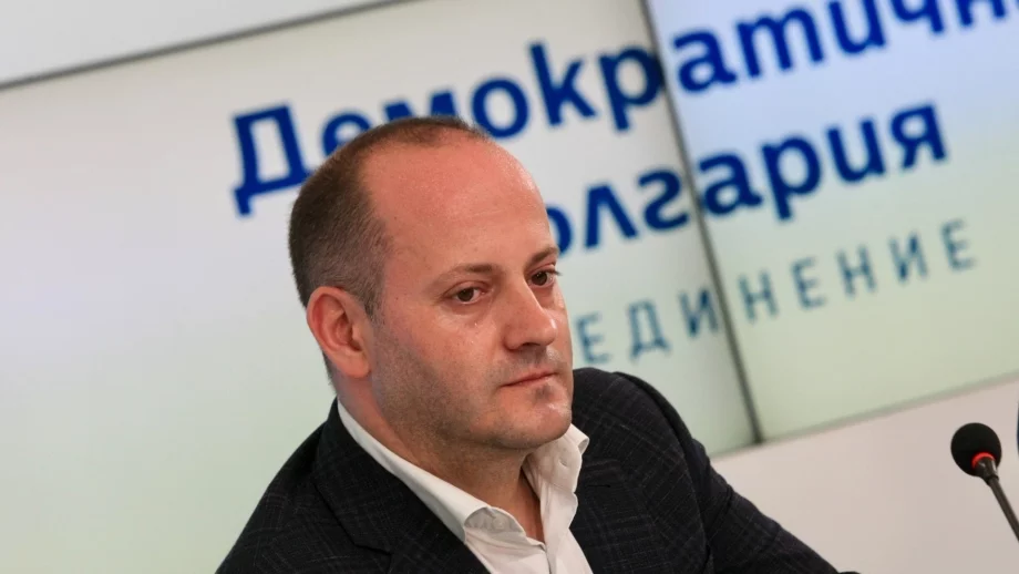 Без размествания при "Демократична България", Радан Кънев отива в ЕП