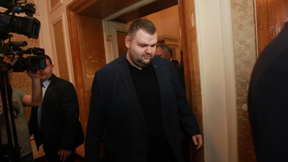 Делян Пеевски се отказа от мястото си в Европарламента, остава в нашия
