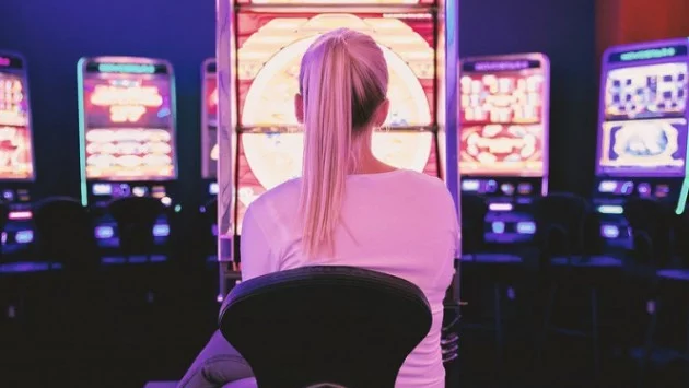 Жените са слабият пол в залозите? Помислете пак!