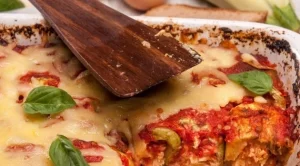 Запечени рулца от тиквички с пилешко месо