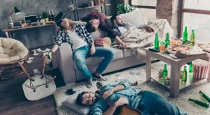 Виц на деня: Американец, германец и българин спорят кой се е напивал най-зверски