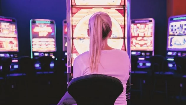 Жените са слабия пол в залозите? Помислете пак!