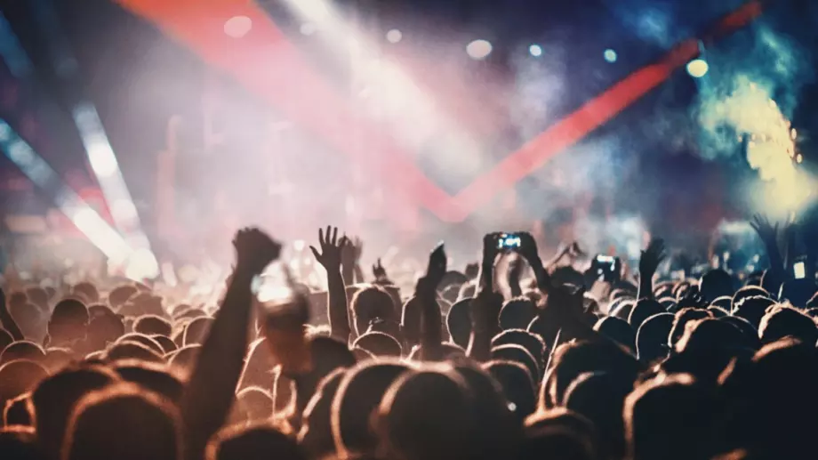 Денонощният кризисен щаб за газа ще работи и като дискотека