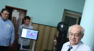Учени от БАН представиха разработени от тях роботи (СНИМКИ)