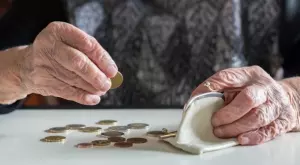 Пожизнените пенсии остават по-малки
