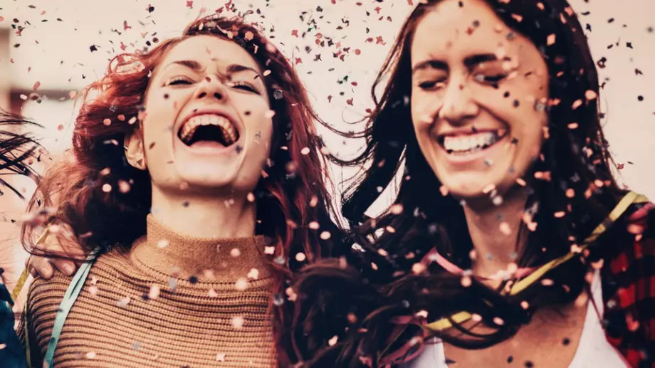 Виц на деня: Тъща гледа сериал