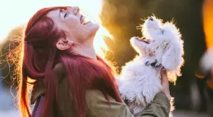 Женски виц за 28 януари 2024: Фитнес мацка се прибира вкъщи