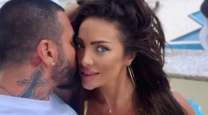 Златка Райкова показа бременното си коремче (снимки)