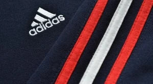  {{ otherArticle[0].article.title }} 