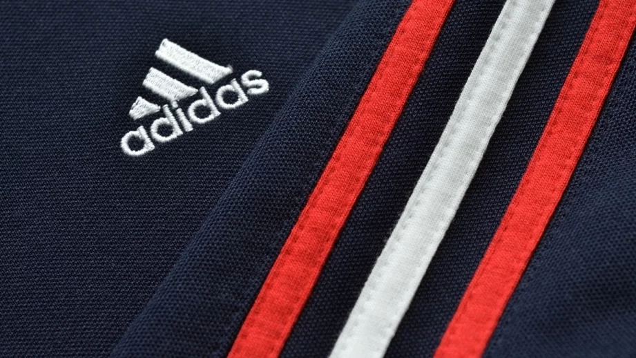 Съд на ЕС: Търговската марка на Adidas с трите ленти е невалидна 