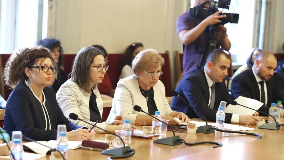 Бюджетната комисия одобри на второ четене намаляването на партийните субсидии