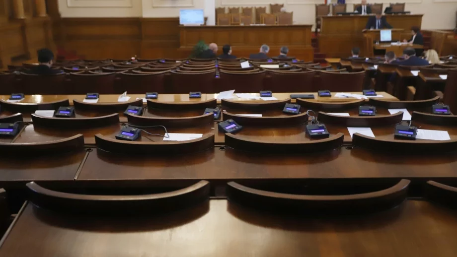 Не е сега моментът за смяна на модела на партийно финансиране