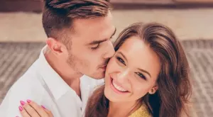 Истинските мъже не търсят други жени, те са твърде заети да обичат собствените си   