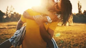 Какво ще се случи в любовния живот на зодиите това лято