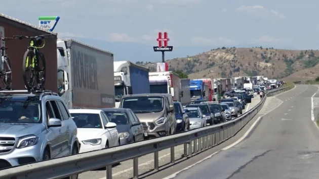 Отново интензивен трафик по границите