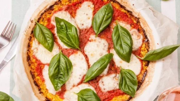 Пица Маргарита с блат от тиквички