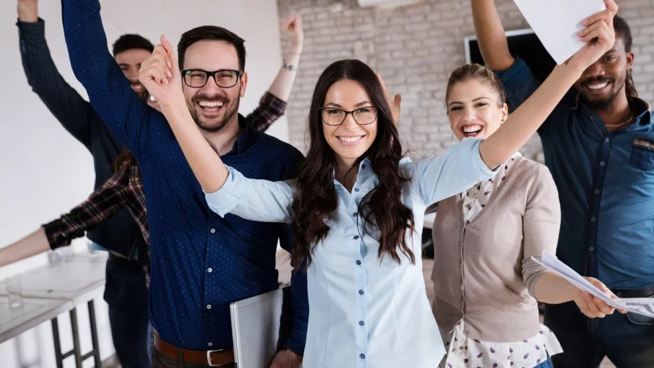 Обградете се с тези 4 типа хора, за да сте успешни