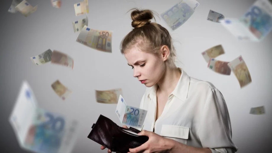 Българите са недоволни от лошите условията, ниските заплати и стреса на работното място 