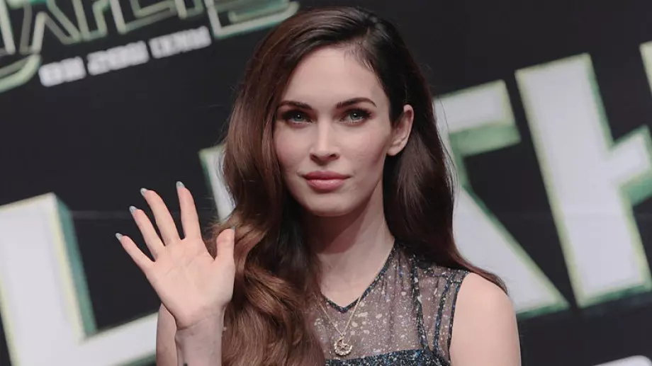 Меган Фокс и Микеле Мороне идват в България