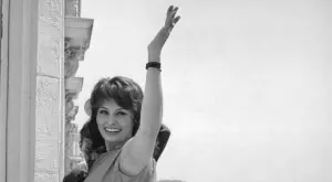 Вече си живея живота и чистя само когато се налага