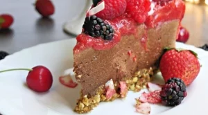 Сладоледена шоколадова торта с лешници