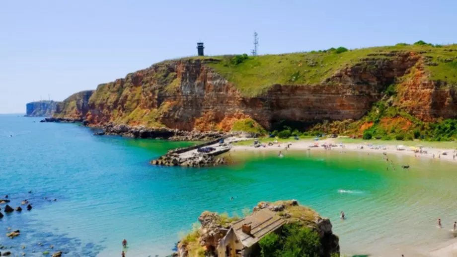 Екоминистерството обяви замърсено ли е Черноморието от "Нова Каховка"